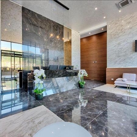 Apartman U Soho City بار المظهر الخارجي الصورة